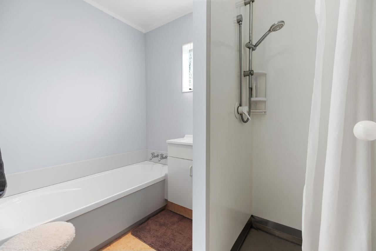 Riviera Casa - Mount Maunganui Holiday Home ภายนอก รูปภาพ