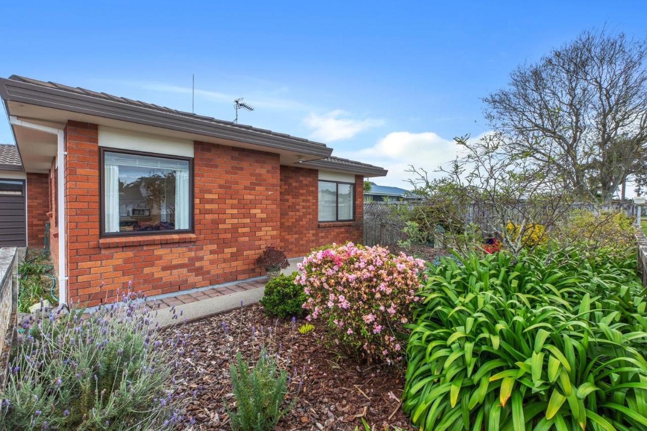 Riviera Casa - Mount Maunganui Holiday Home ภายนอก รูปภาพ