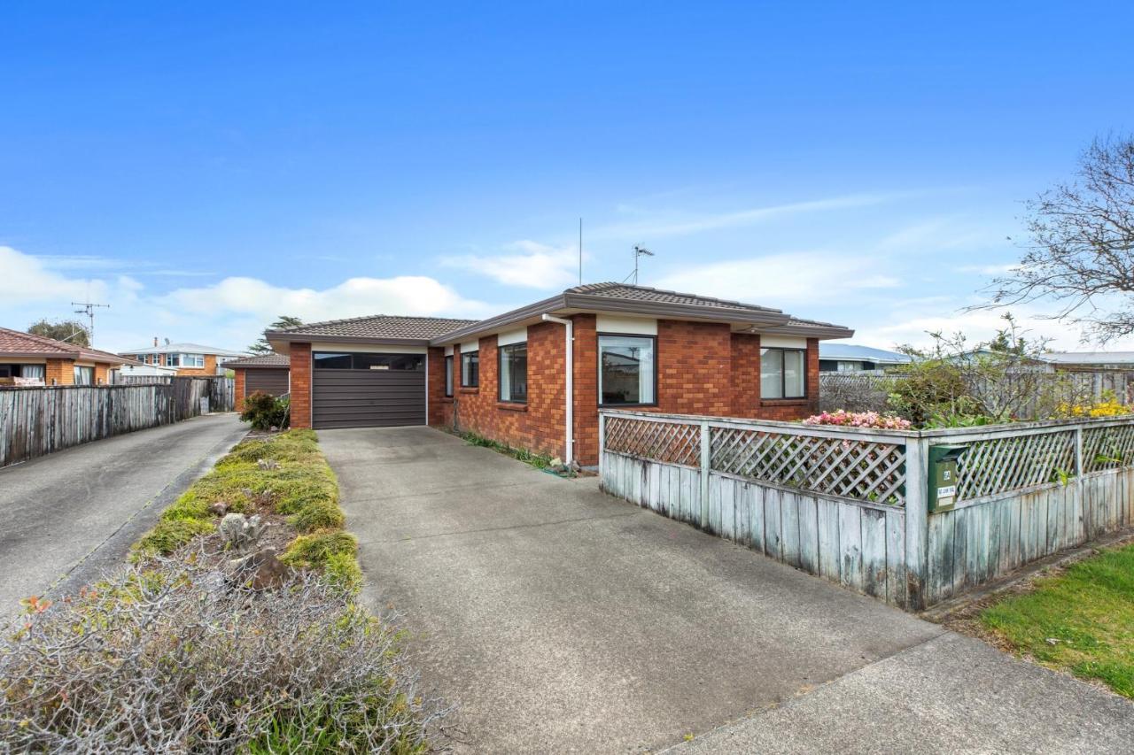 Riviera Casa - Mount Maunganui Holiday Home ภายนอก รูปภาพ