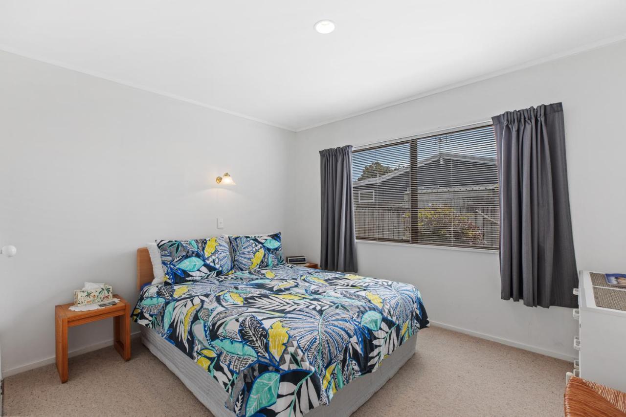 Riviera Casa - Mount Maunganui Holiday Home ภายนอก รูปภาพ